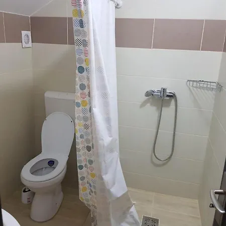 Zsanett Apartmanhaz Gyula