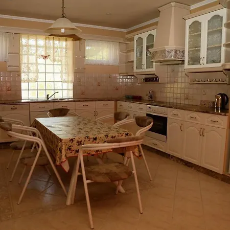Zsanett Apartmanhaz *